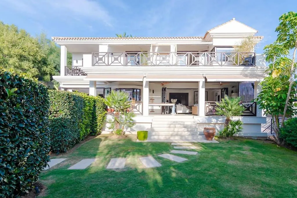 Stunning And Spacious Villa In Marbella - Casa Luz Spanien